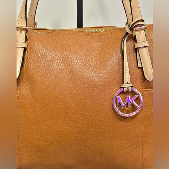 MICHAEL Michael Kors Jet Set East West Tan Pebble Leather Shoulder Tote Bag - Picture 7 of 9